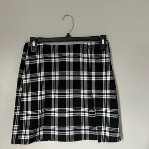 Black and White plaid skirt!!